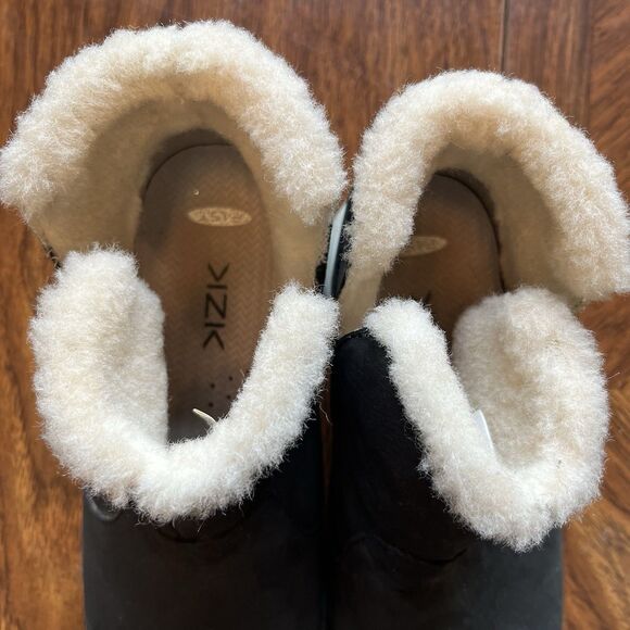 KIZIK Women's Aspen Boot Size 8.5 Hands Free Bootie Black Leather Slip On Wool - Picture 2 of 8